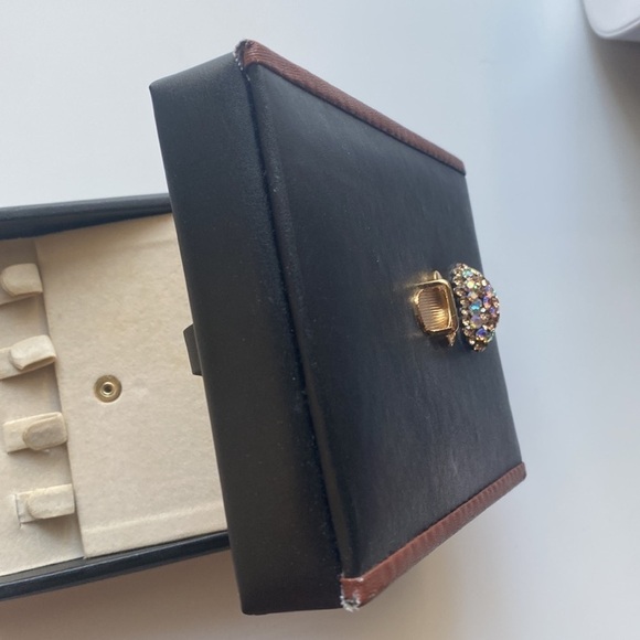 Rhinestone Heart | Trifold | Black/Brown | Jewelry Case - Picture 13 of 16